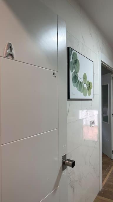 Meta Habitat Ramon Lujan A Apartment Madrid Exterior photo